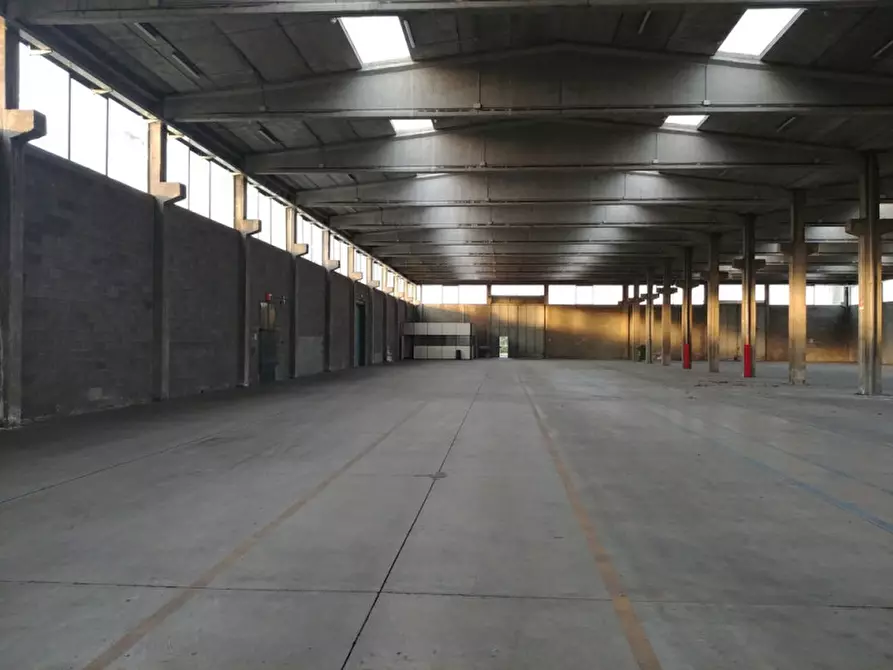 Immagine 2 di Laboratorio in affitto  in VIA ARCHIMEDE a Settimo Milanese