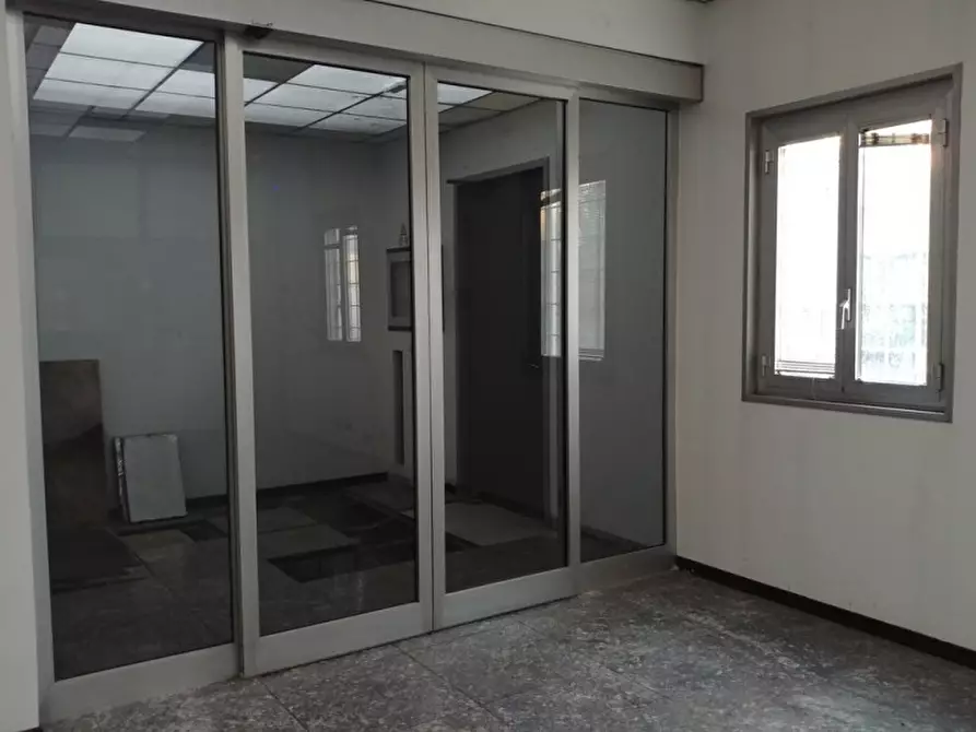 Immagine 10 di Laboratorio in affitto  in VIA ARCHIMEDE a Settimo Milanese