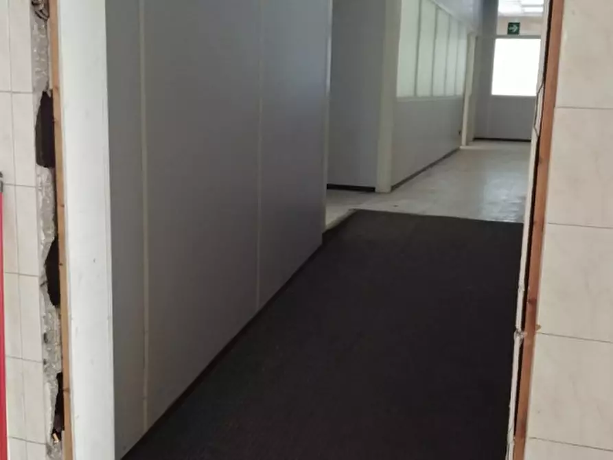 Immagine 20 di Laboratorio in affitto  in VIA ARCHIMEDE a Settimo Milanese