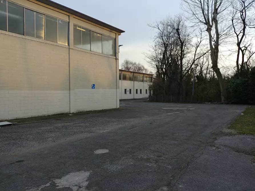 Immagine 23 di Laboratorio in affitto  in VIA ARCHIMEDE a Settimo Milanese