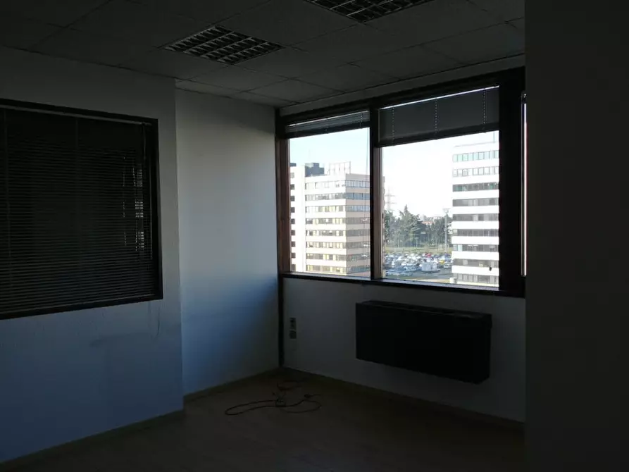 Immagine 20 di Ufficio in affitto  in VIA BARTOLOMEO COLLEONI a Agrate Brianza