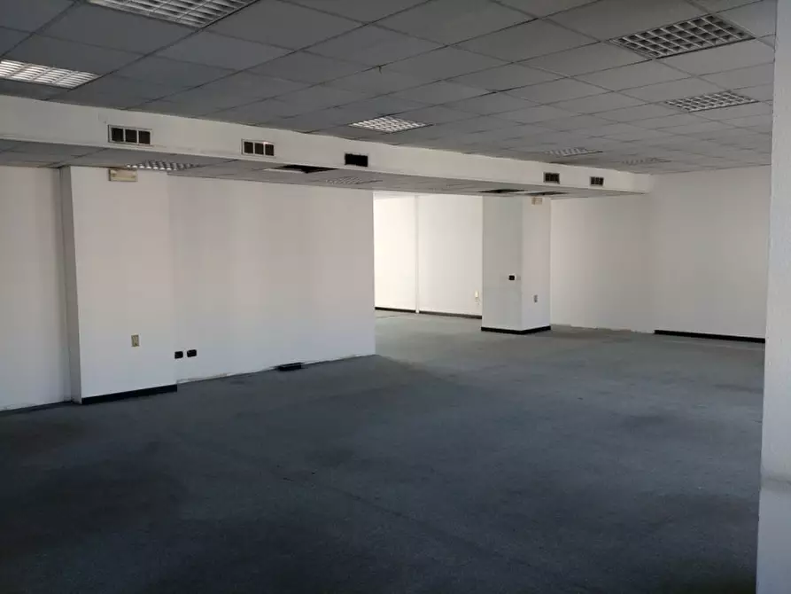 Immagine 4 di Ufficio in affitto  in VIA BARTOLOMEO COLLEONI a Agrate Brianza