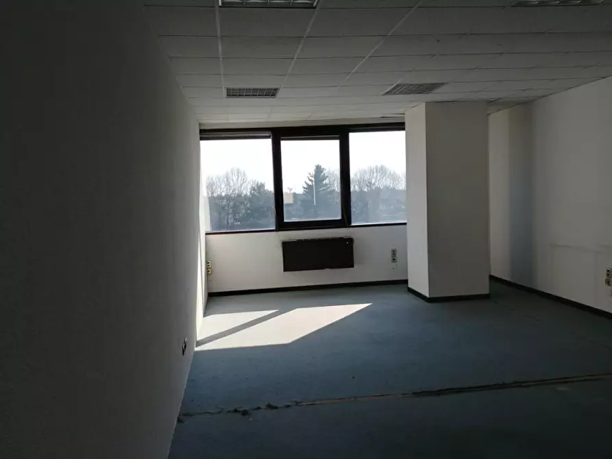 Immagine 9 di Ufficio in affitto  in VIA BARTOLOMEO COLLEONI a Agrate Brianza