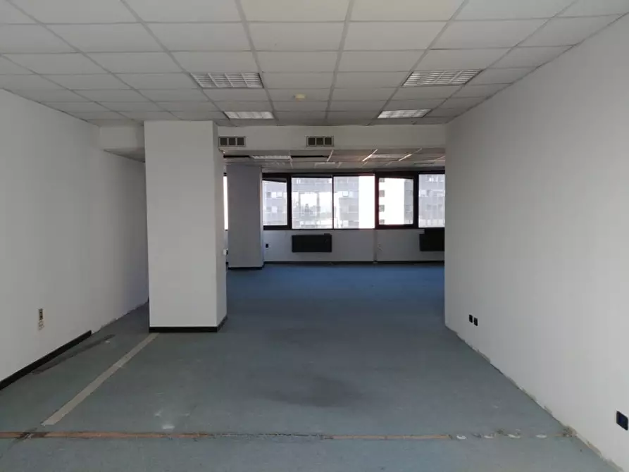 Immagine 12 di Ufficio in affitto  in VIA BARTOLOMEO COLLEONI a Agrate Brianza