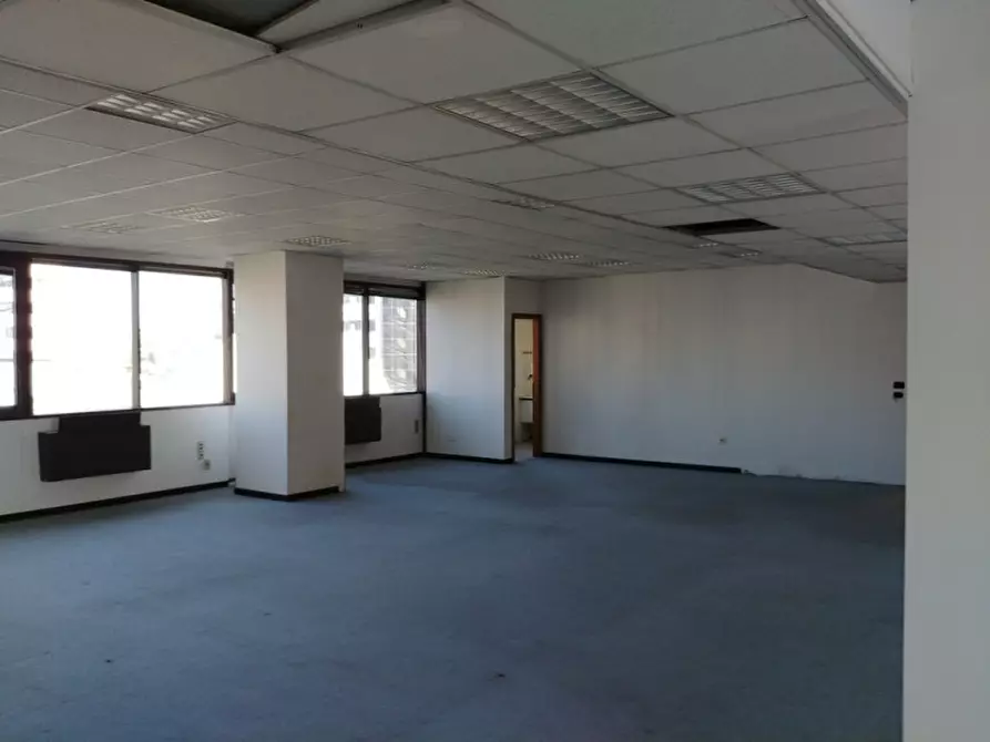 Immagine 13 di Ufficio in affitto  in VIA BARTOLOMEO COLLEONI a Agrate Brianza