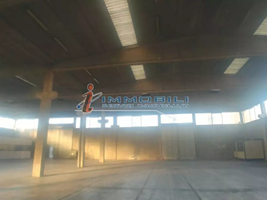 Immagine 17 di Capannone industriale in affitto  in VIA ARCHIMEDE a Settimo Milanese