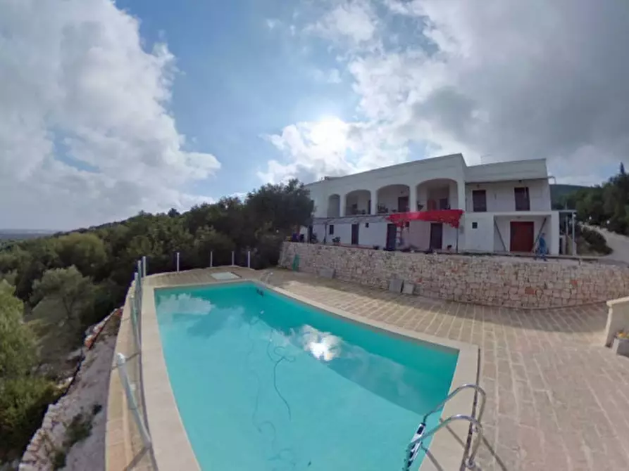 Immagine 8 di Hotel in vendita  a Monopoli