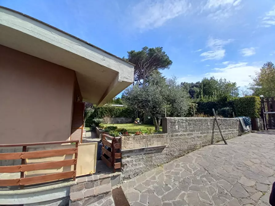 Immagine 39 di Villa in vendita  in via dei castelli romani a Rocca Di Papa