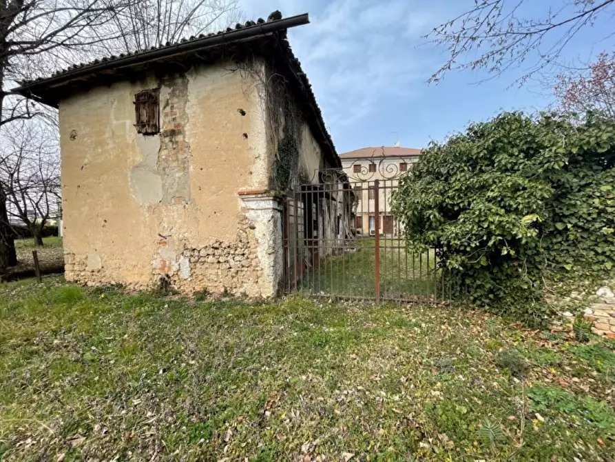 Immagine 5 di Casa indipendente in vendita  a Giavera Del Montello