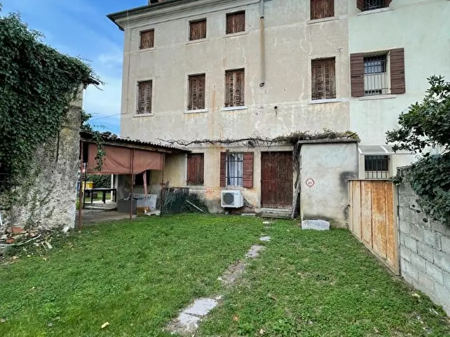 Immagine 14 di Casa indipendente in vendita  a Giavera Del Montello