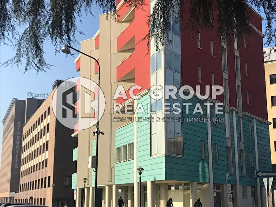 Immagine 5 di Garage in affitto  in Via Gaudenzio Ferrari a Saronno