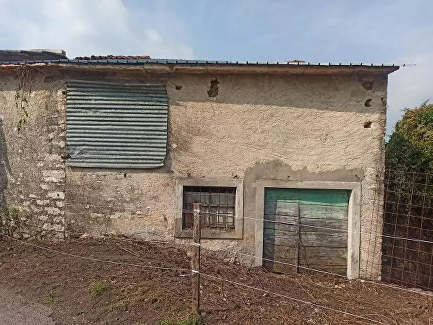 Immagine 13 di Rustico / casale in vendita  in Contrada Lonico a Cerro Veronese