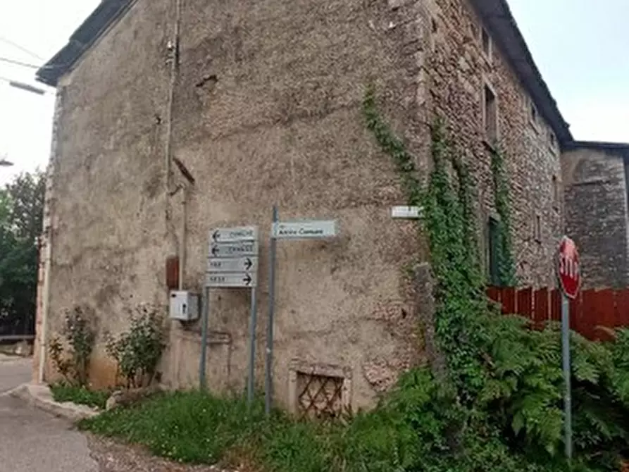 Immagine 17 di Rustico / casale in vendita  in Contrada Lonico a Cerro Veronese