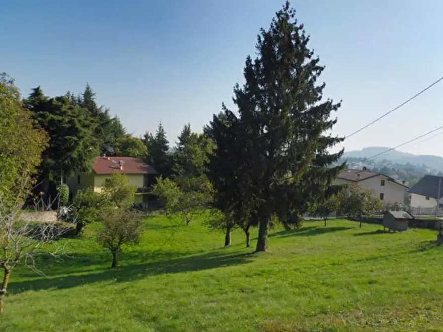 Immagine 4 di Terreno in vendita  in via lessini a Cerro Veronese
