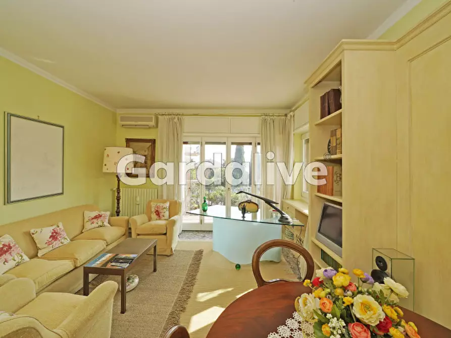 Immagine 5 di Appartamento in vendita  a Toscolano-Maderno