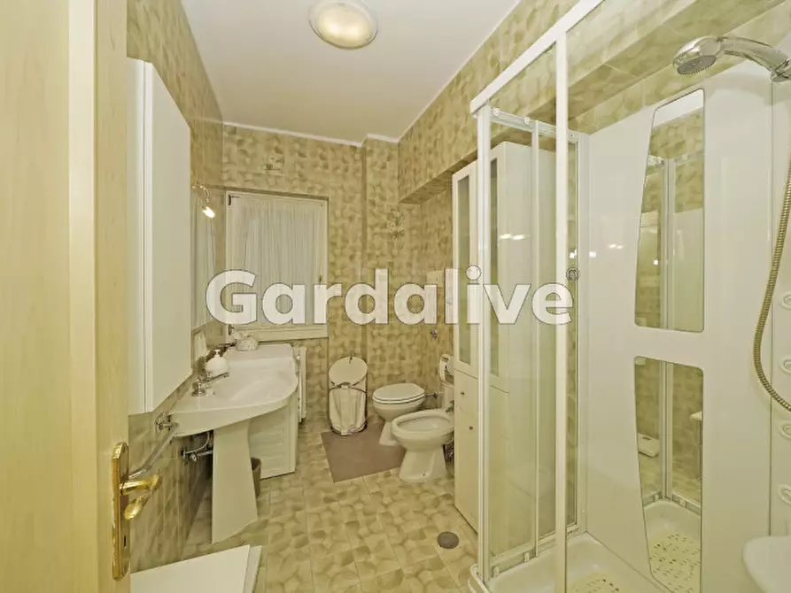 Immagine 10 di Appartamento in vendita  a Toscolano-Maderno