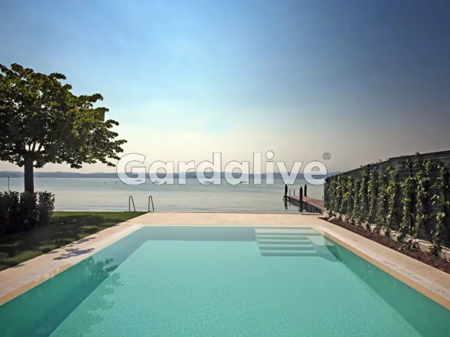 Immagine 3 di Appartamento in vendita  a Sirmione