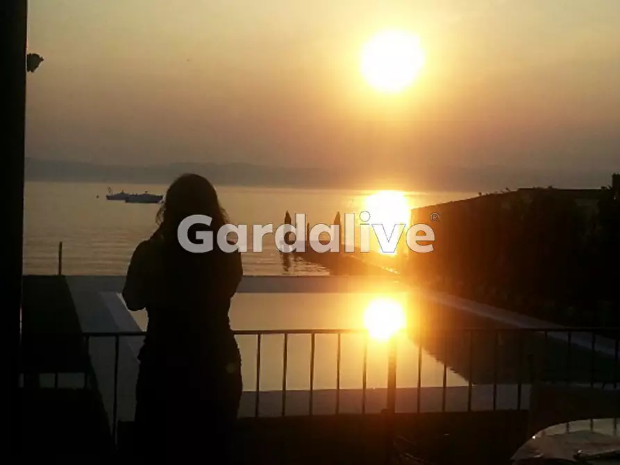 Immagine 5 di Appartamento in vendita  a Sirmione