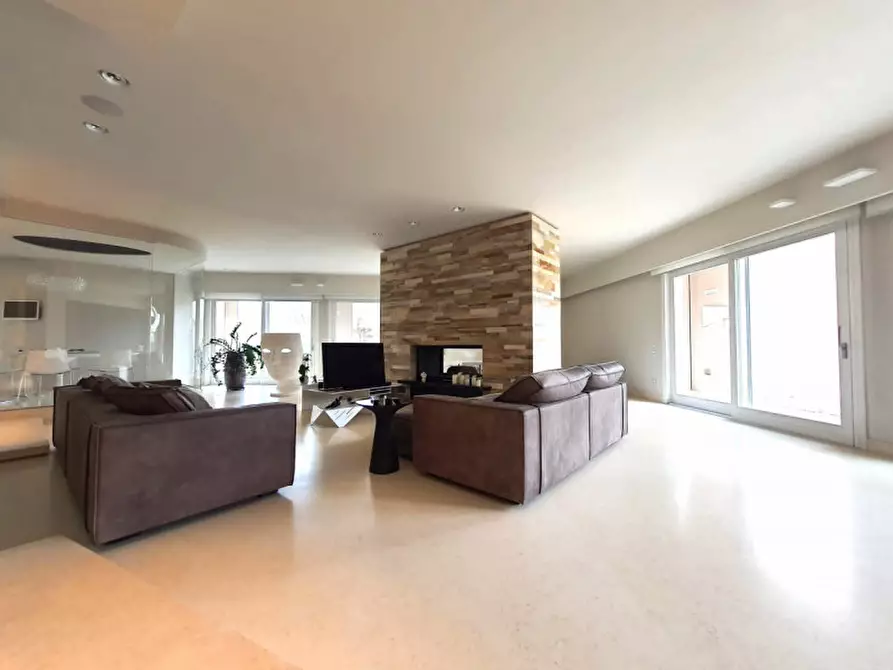 Immagine 19 di Villa in vendita  a Rovigo