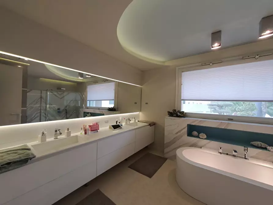 Immagine 29 di Villa in vendita  a Rovigo