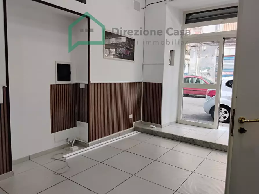 Immagine 7 di Attività commerciale in affitto  in Via L. di capua a Napoli