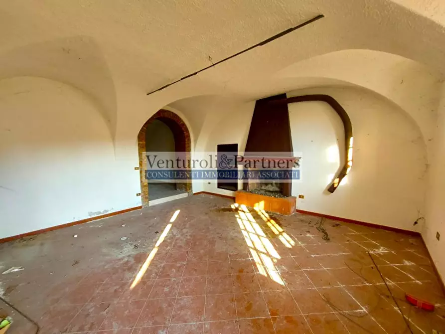 Immagine 4 di Rustico / casale in vendita  in via piridello a Solferino