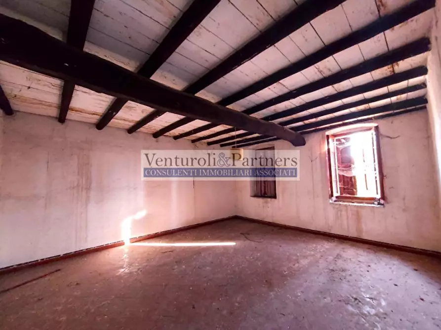 Immagine 14 di Rustico / casale in vendita  in via piridello a Solferino