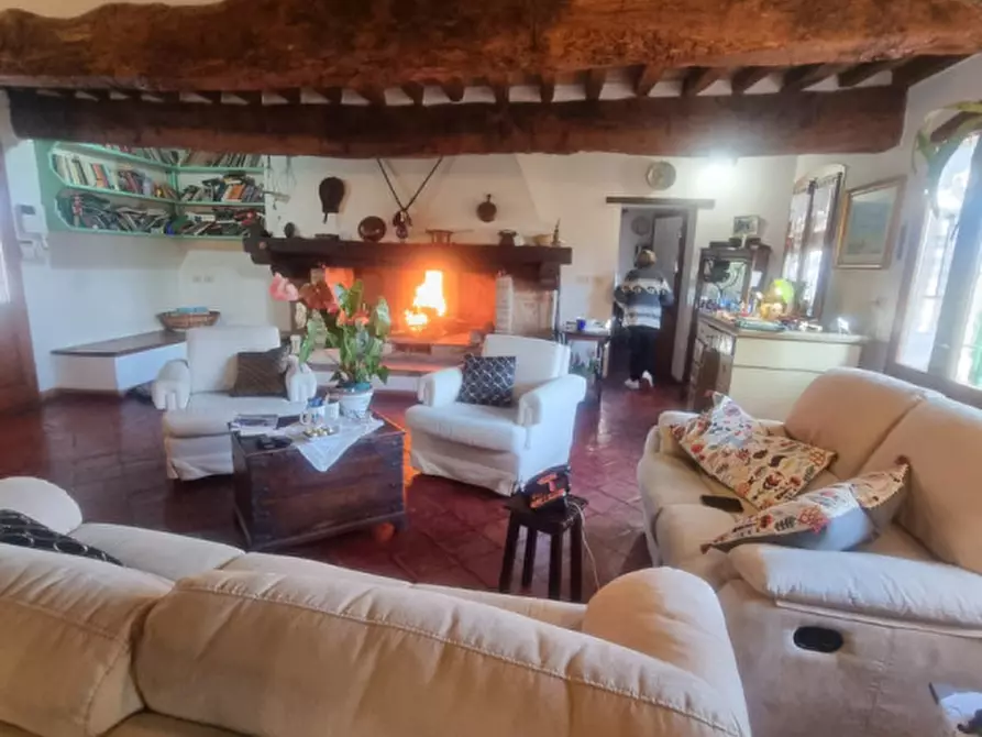 Immagine 2 di Villa in vendita  a Longiano