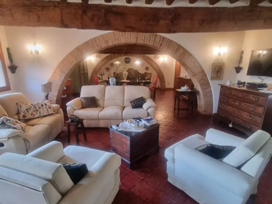 Immagine 4 di Villa in vendita  a Longiano