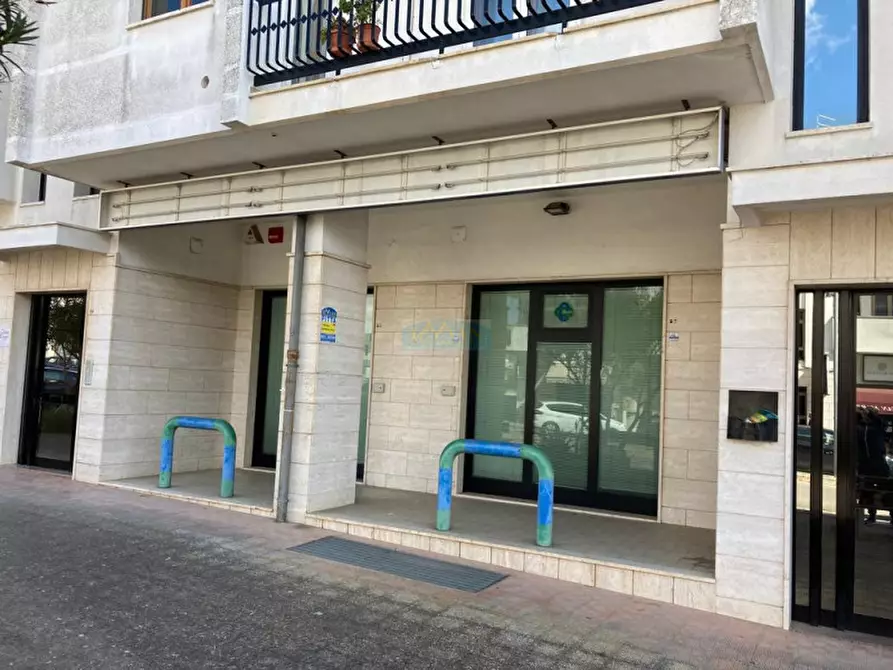 Immagine 3 di Ufficio in affitto  in Viale Aldo Moro a Ceglie Messapico