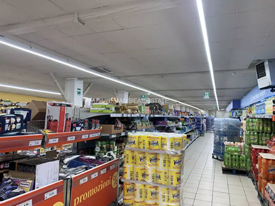 Immagine 19 di Attività commerciale in vendita  in Via del Destriero 19 a Trieste