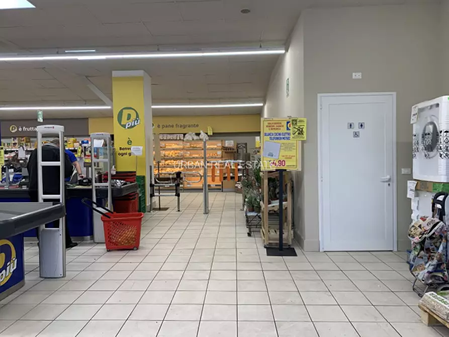 Immagine 30 di Attività commerciale in vendita  in Via del Destriero 19 a Trieste