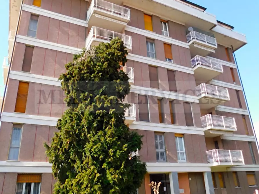 Immagine 1 di Appartamento in vendita  in via XI Febbraio n° 16 a Sannazzaro De' Burgondi