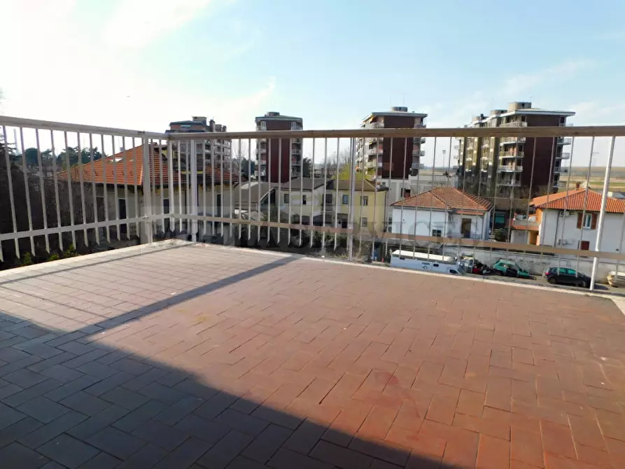 Immagine 10 di Appartamento in vendita  in via XI Febbraio n° 16 a Sannazzaro De' Burgondi