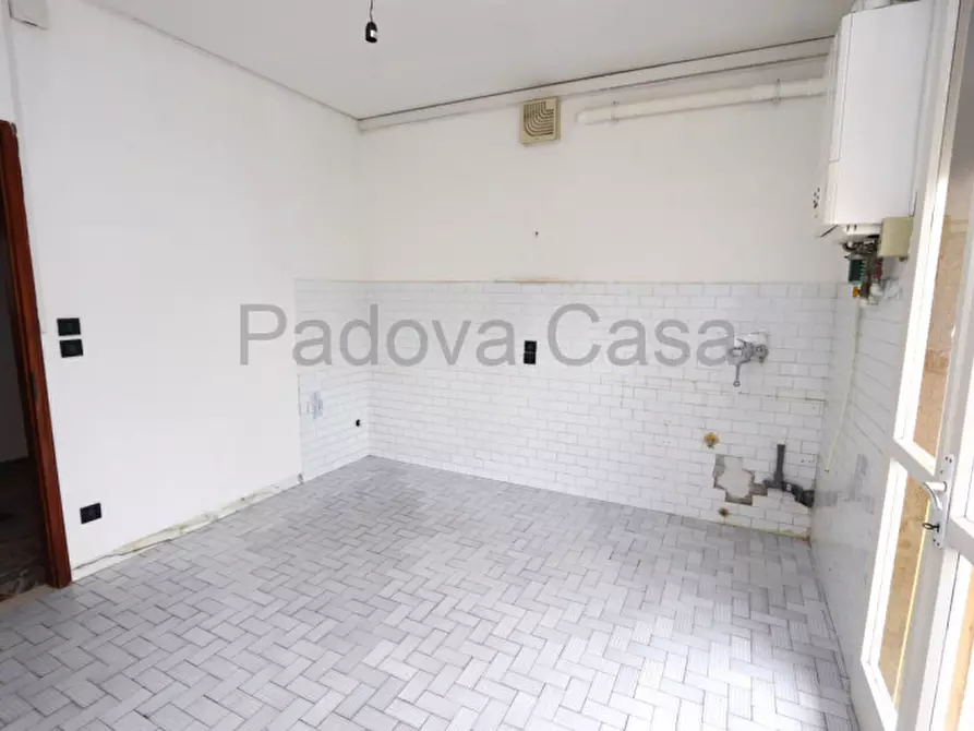 Immagine 3 di Appartamento in vendita  a Padova