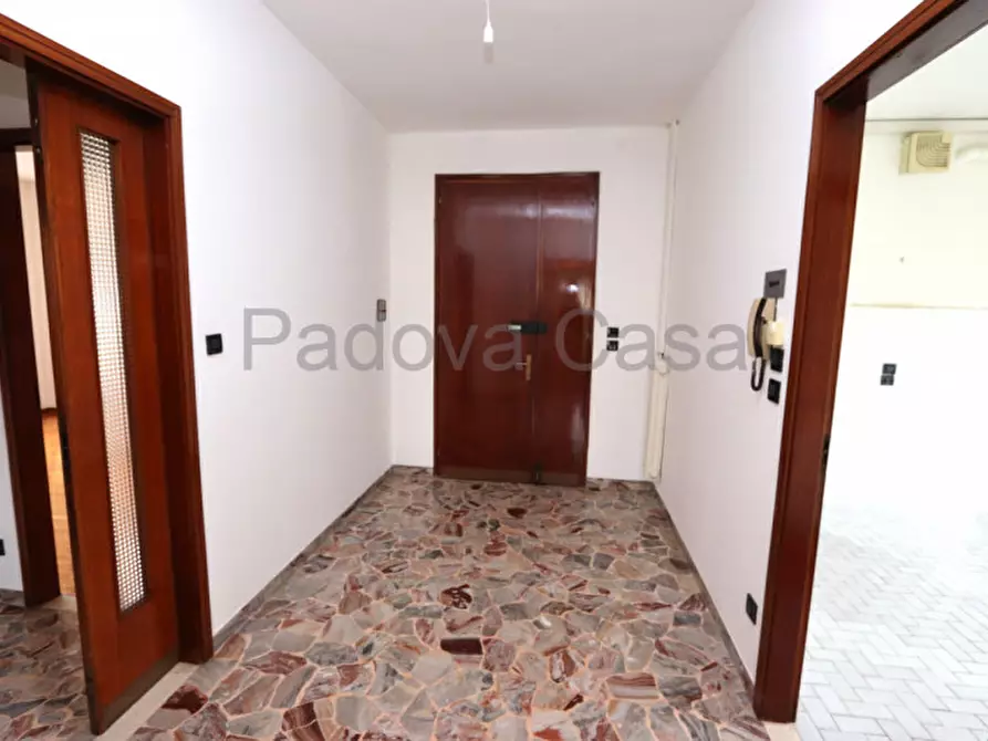 Immagine 6 di Appartamento in vendita  a Padova