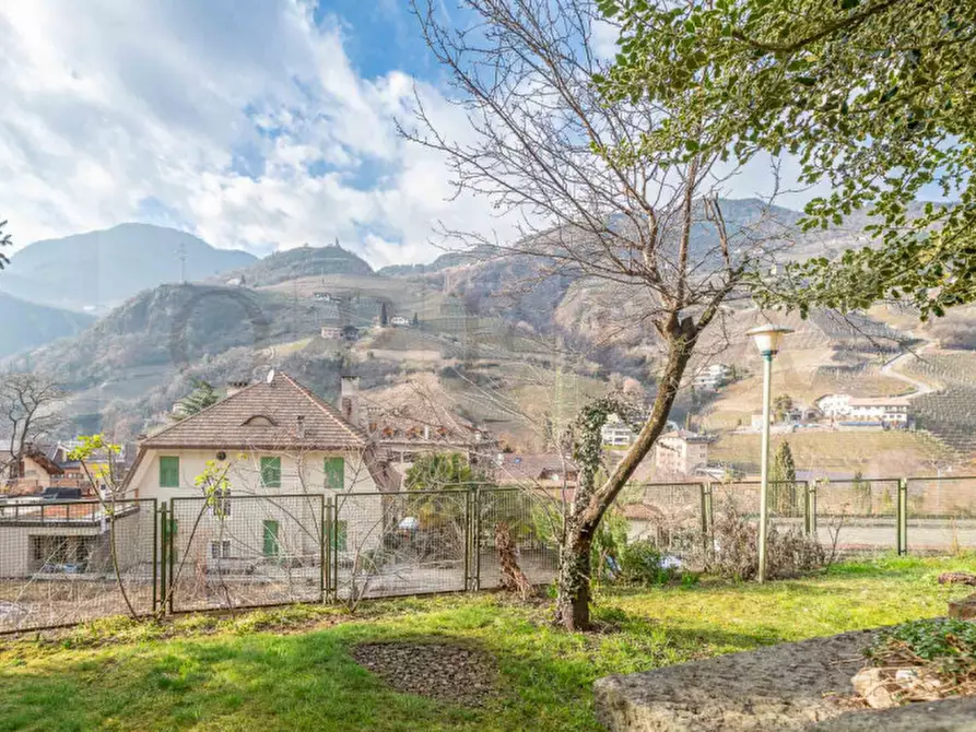 Immagine 5 di Appartamento in vendita  in via San Pietro a Bolzano