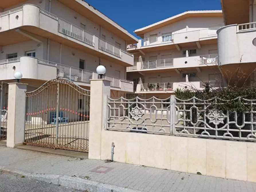 Immagine 3 di Appartamento in vendita  a Bova Marina