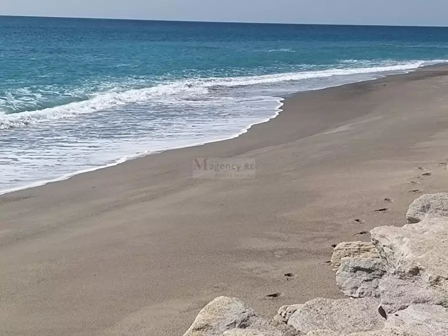 Immagine 8 di Appartamento in vendita  a Bova Marina