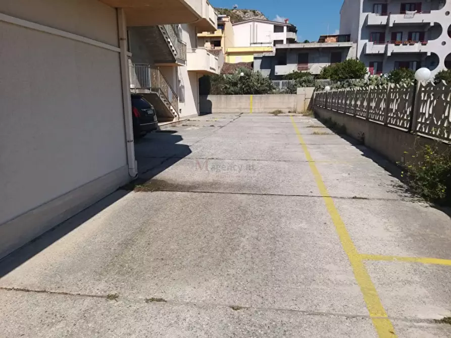 Immagine 9 di Appartamento in vendita  a Bova Marina