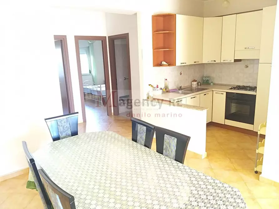 Immagine 11 di Appartamento in vendita  a Bova Marina