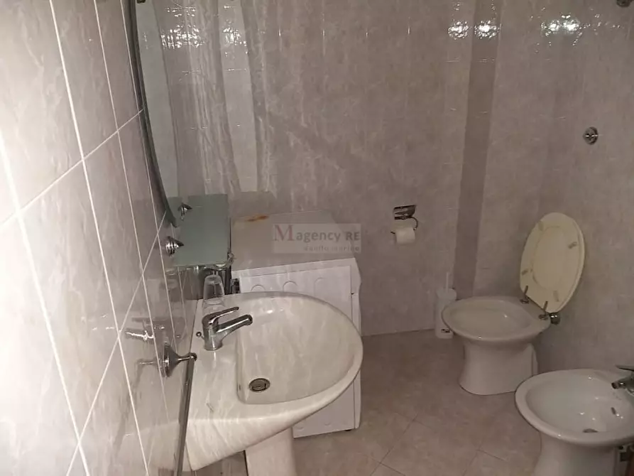 Immagine 15 di Appartamento in vendita  a Bova Marina