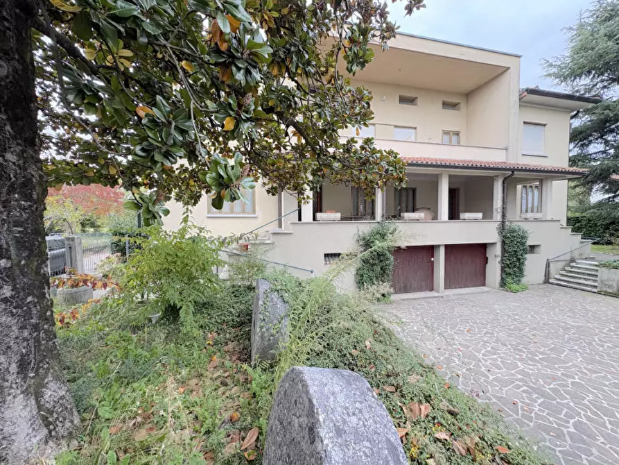 Immagine 1 di Casa bifamiliare in vendita  in Via Pozzuolo 88 a Udine