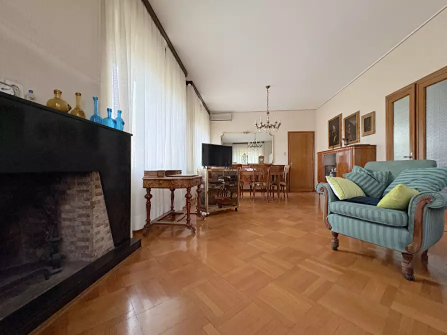 Immagine 10 di Casa bifamiliare in vendita  in Via Pozzuolo 88 a Udine