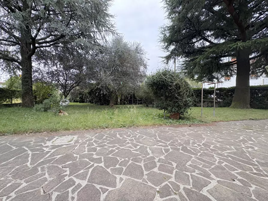 Immagine 27 di Casa bifamiliare in vendita  in Via Pozzuolo 88 a Udine