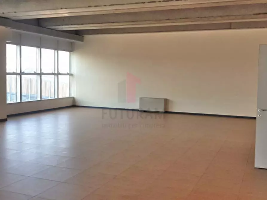 Immagine 7 di Ufficio in affitto  in VIALE DEGLI SCLAIGERI a Vicenza
