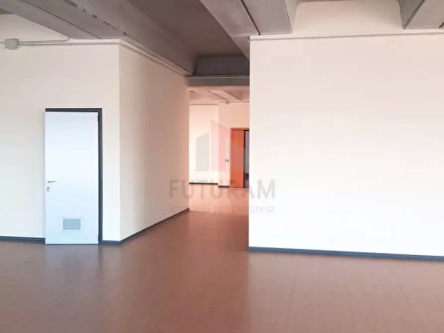 Immagine 8 di Ufficio in affitto  in VIALE DEGLI SCLAIGERI a Vicenza