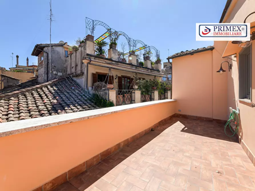 Immagine 6 di Appartamento in vendita  in via del Governo Vecchio a Roma