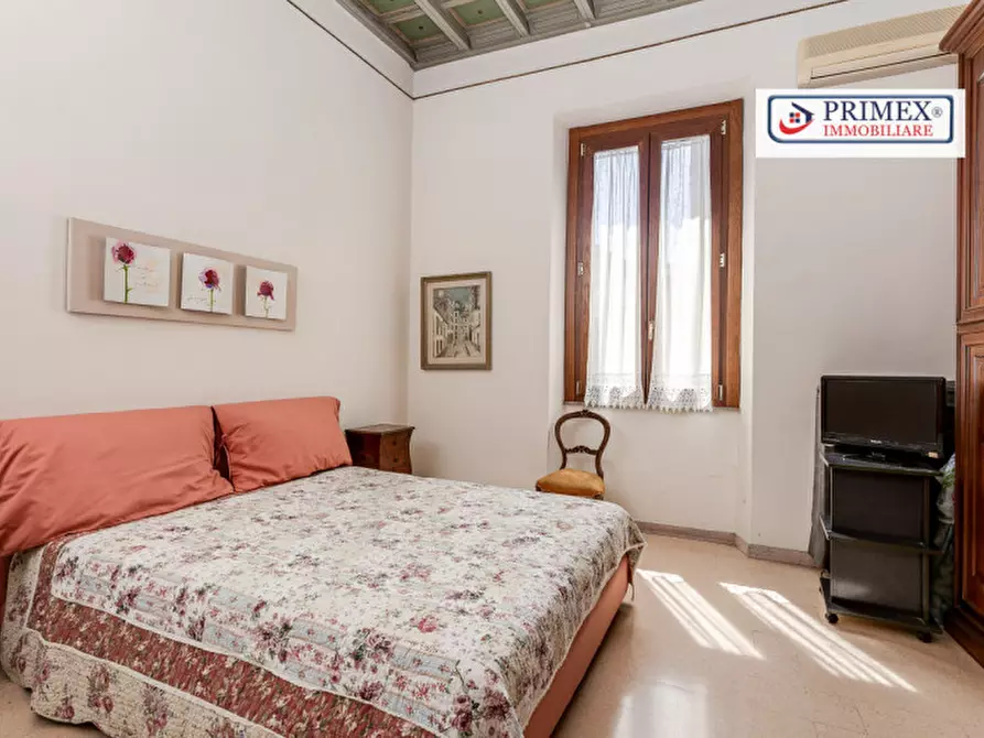 Immagine 22 di Appartamento in vendita  in via del Governo Vecchio a Roma