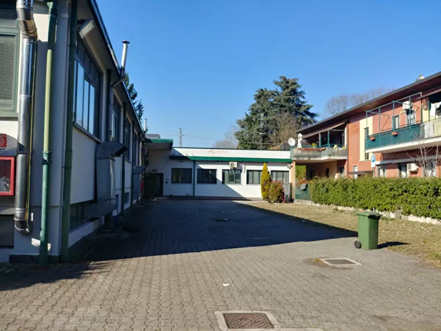 Immagine 8 di Capannone industriale in vendita  in VIA PER VIMERCATE a Usmate Velate